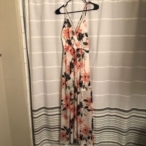 Charlotte Russe white floral maxi dress in size XS